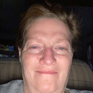 Meet your Posher, Debbi